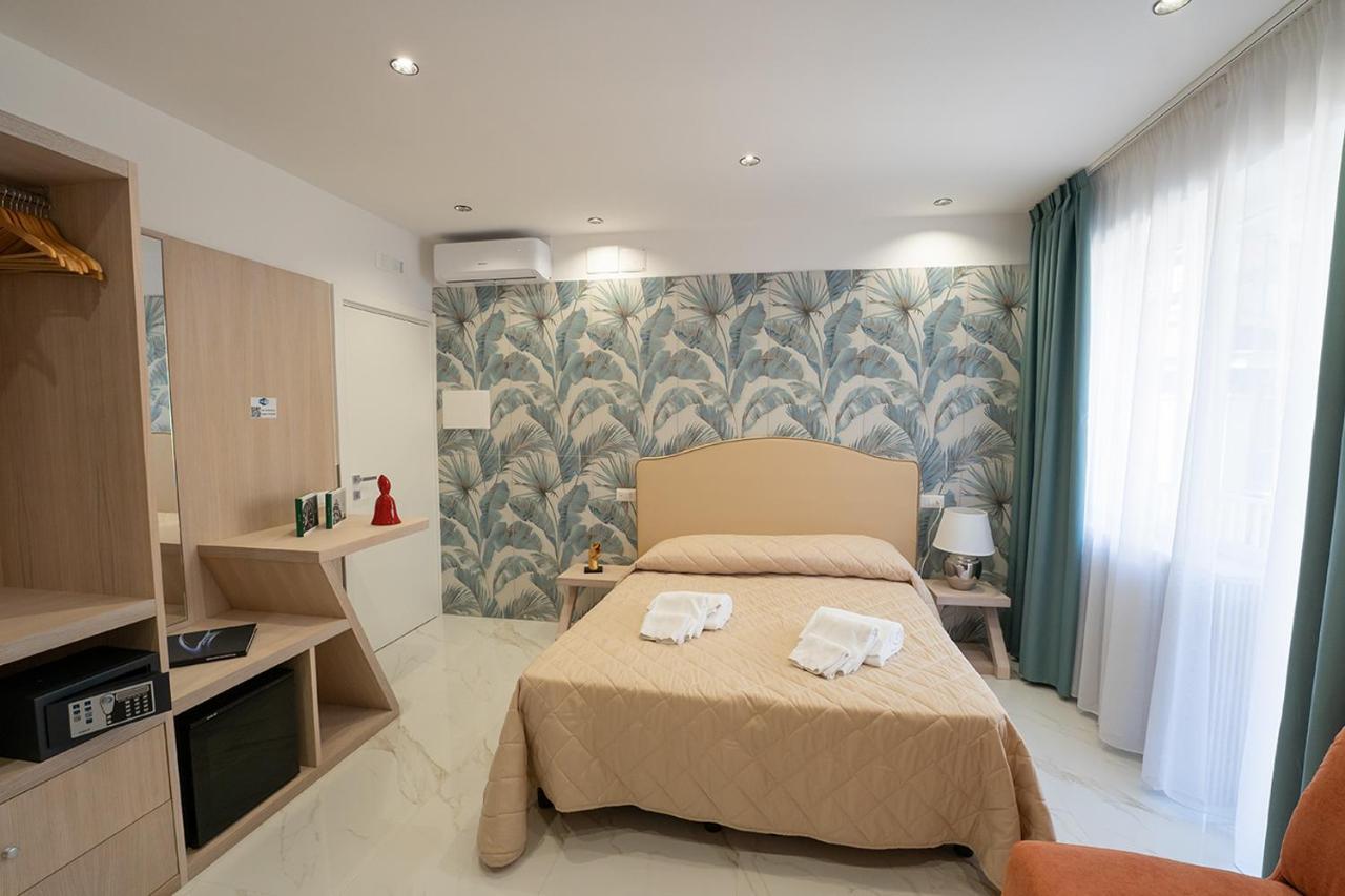 ホテル P.C. Boutique Medina H. Napoli Centro, By Clapa Group エクステリア 写真