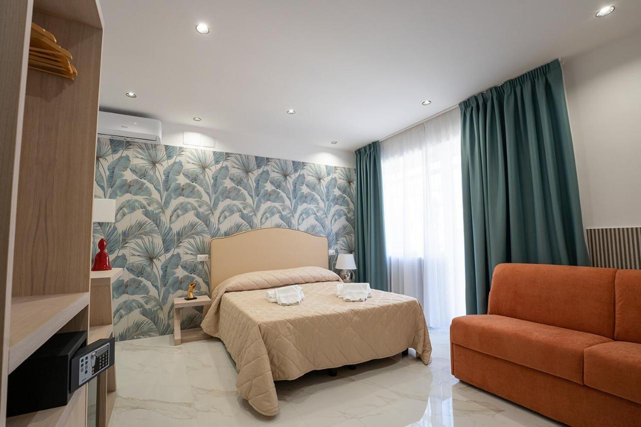 ホテル P.C. Boutique Medina H. Napoli Centro, By Clapa Group エクステリア 写真