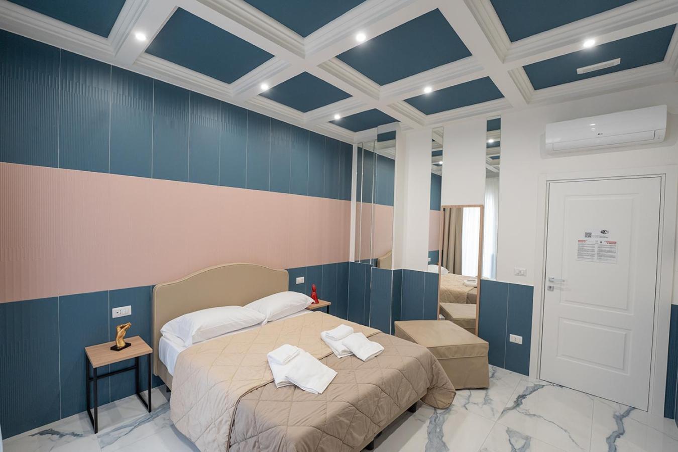 ホテル P.C. Boutique Medina H. Napoli Centro, By Clapa Group エクステリア 写真